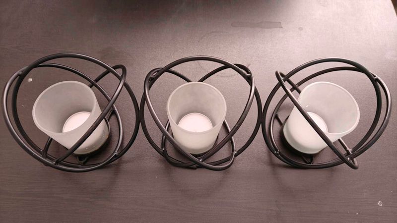 Modern Black Metal Candle Holder Set