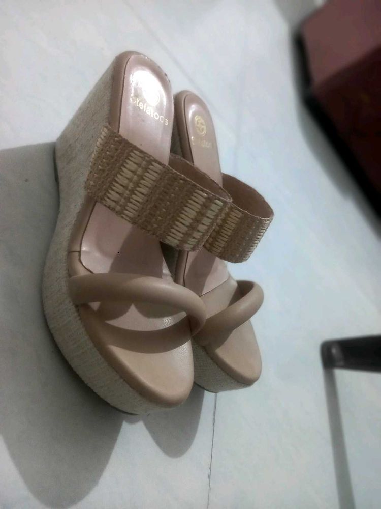 Stylish Wedge Sandals