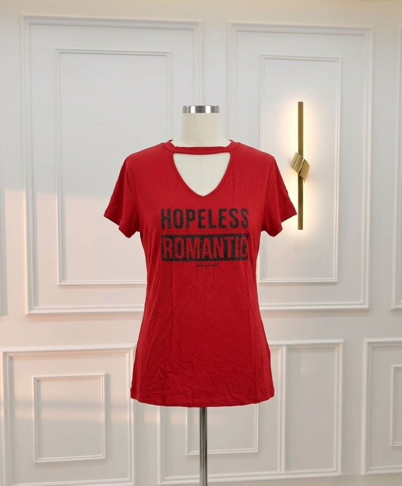 Red Graphic Tee "Hopeless Romantic"