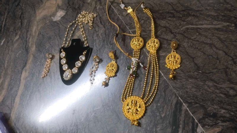 Exquisite Gold-Toned Indian Jewelry Set