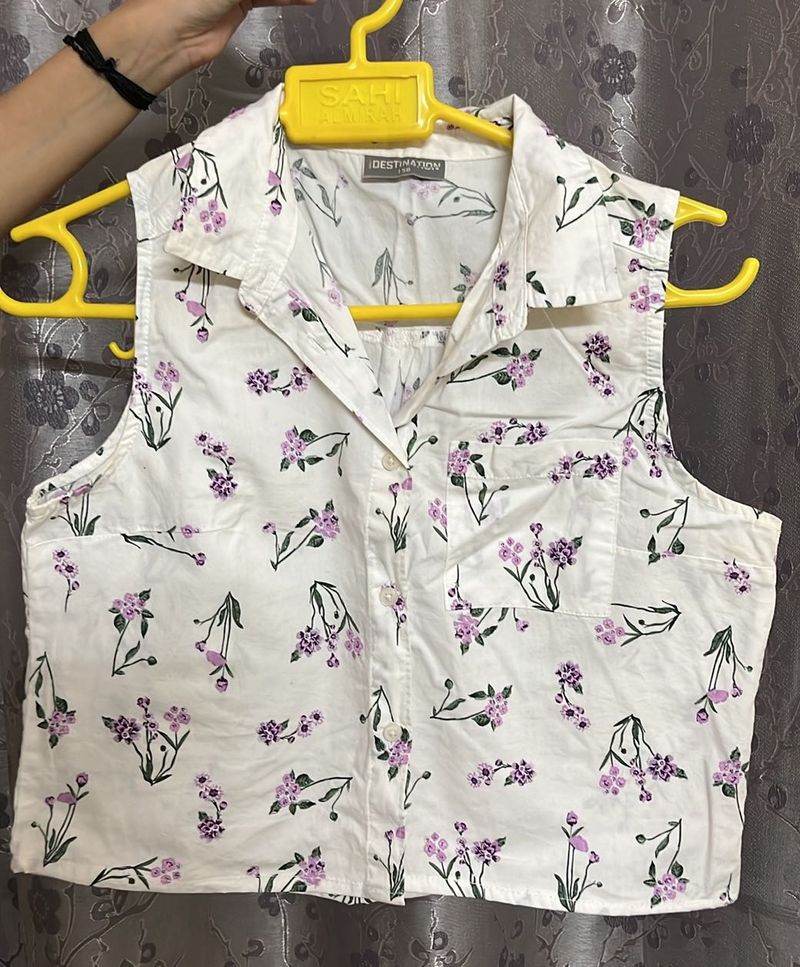 Floral Sleeveless Cropped Shirt