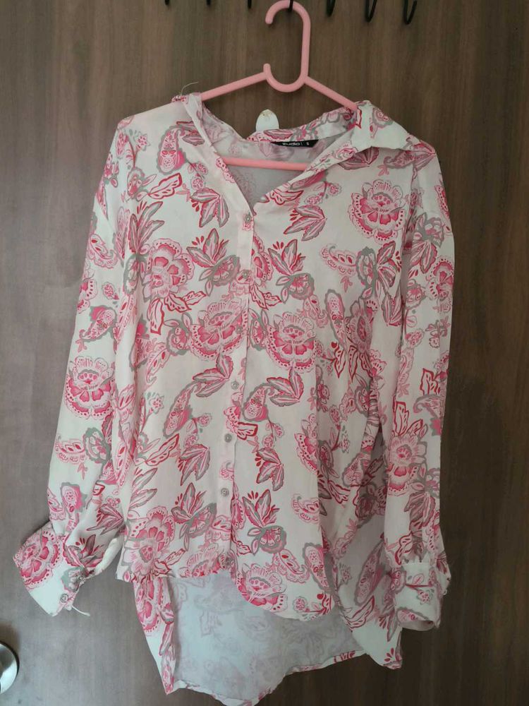 Pretty Floral Print Button-Up Shirt