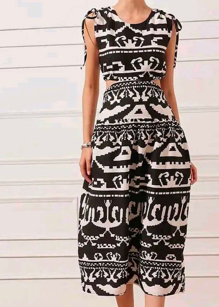 Monochrome Patterned midi dress