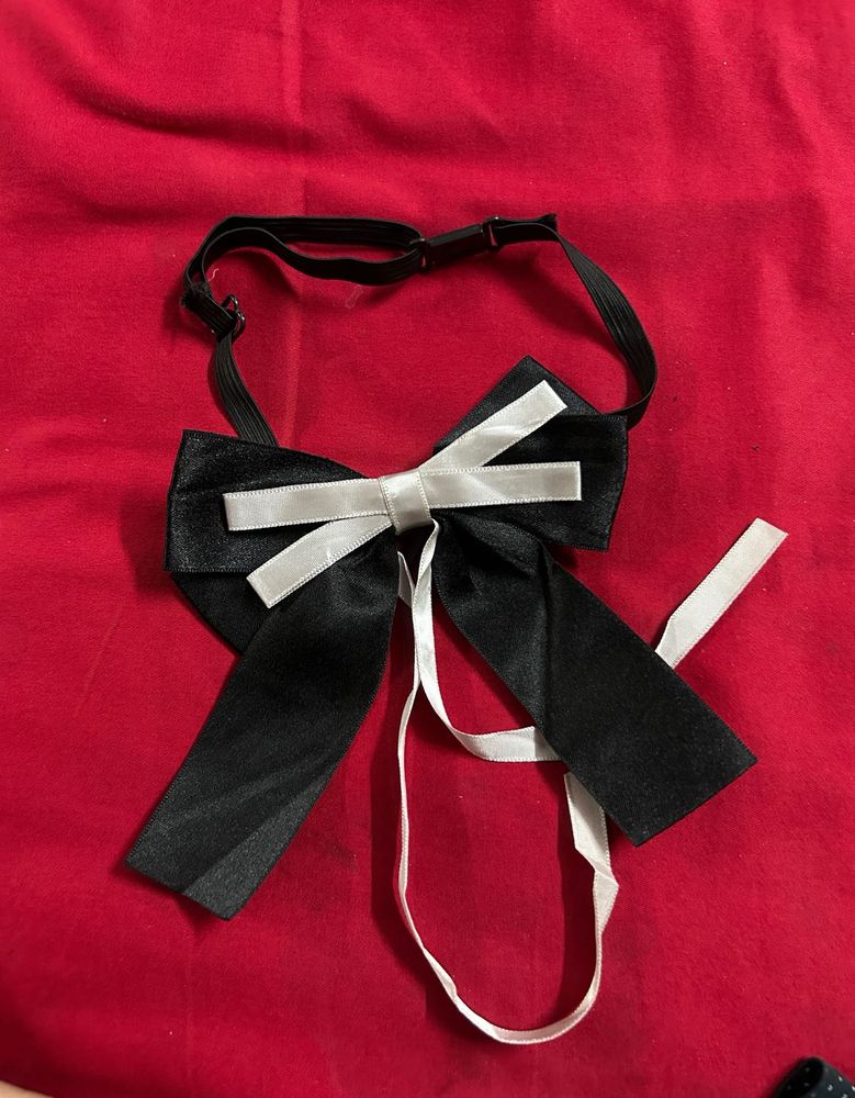Chic Black &amp; White Bow Tie Accessory