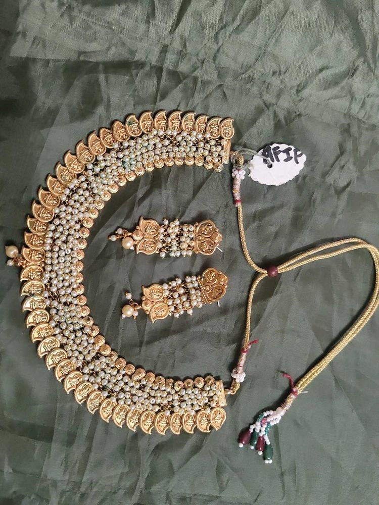 Elegant Indian Necklace and Earring Set
