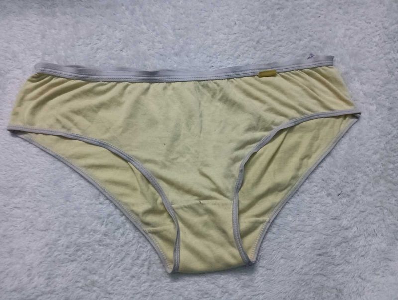 Yellow Women's 🇲🇾Briefs