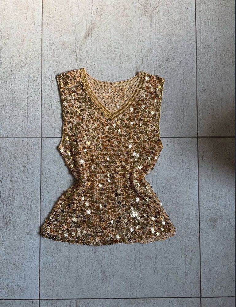 Sparkly Gold Sequin V-Neck Top