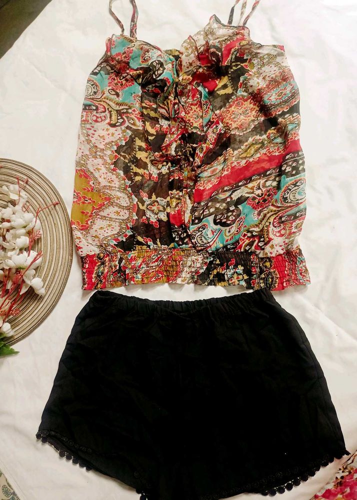 Bohemian Print Crop Top &amp; Black Shorts Set