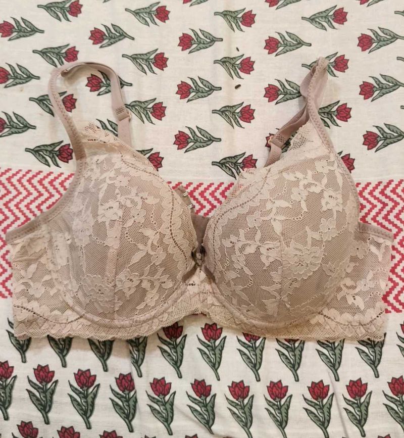 Elegant Beige Lace Bra