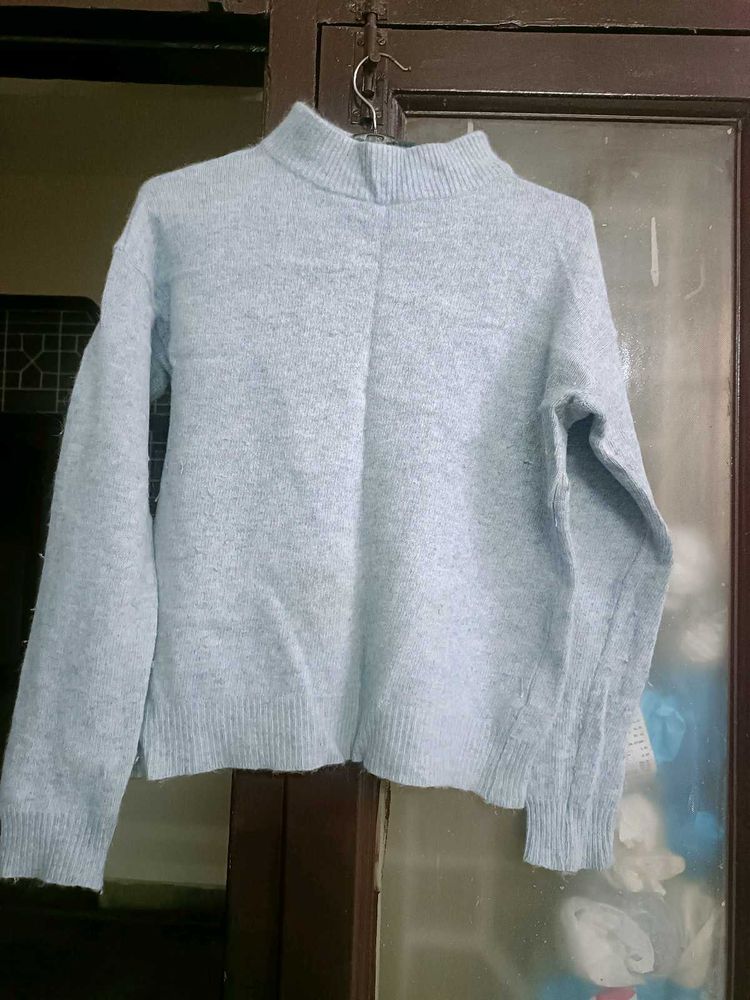 Women High Neck Sweatshirt In Xl Size