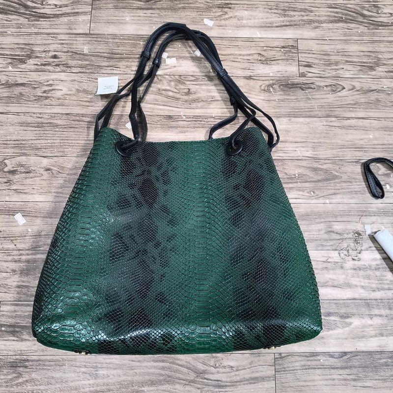 Stylish Green Snake Print Shoulder Bag