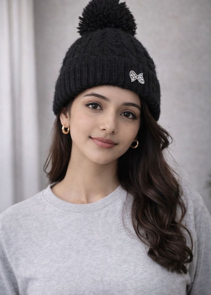 Nike &amp; Knit Beanie set of 4 and makeup