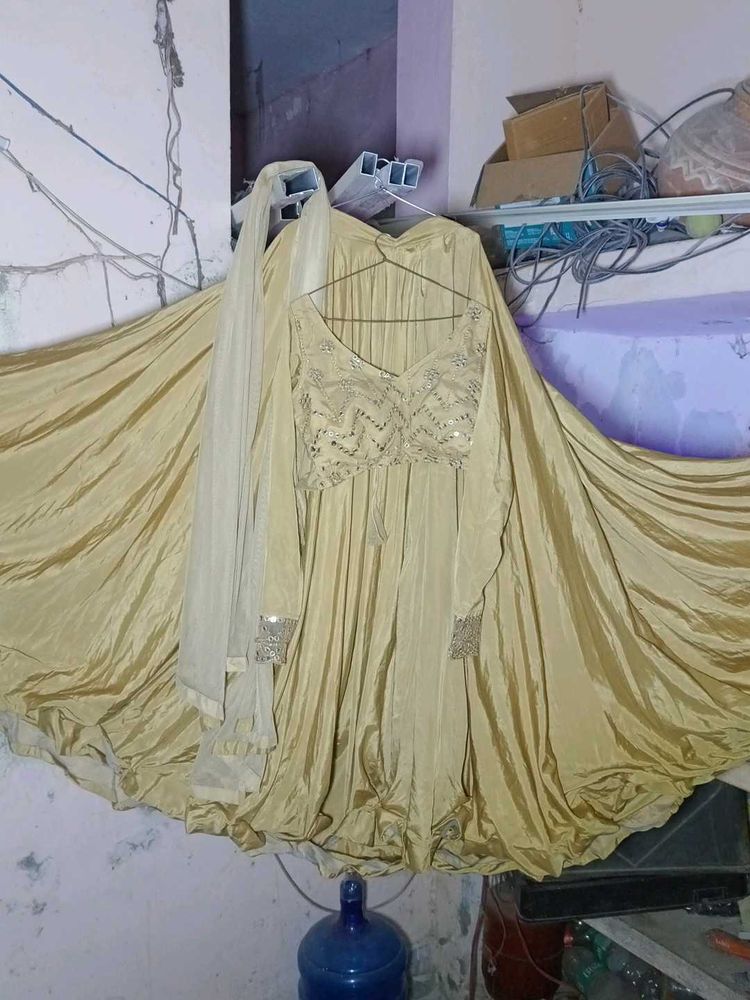 heavy silk lahanga choli set with dupatta