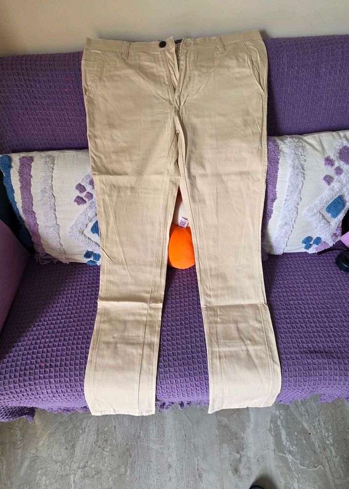 Classic Beige Chinos - Versatile Style