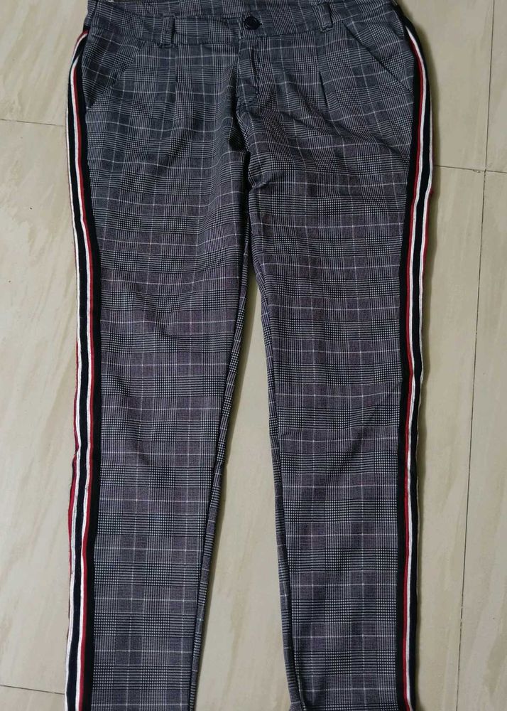 Plaid Pants with Side Stripe