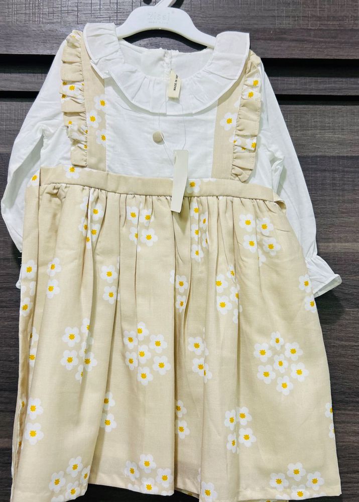 Cute Daisy Print Pinafore Dress Set
