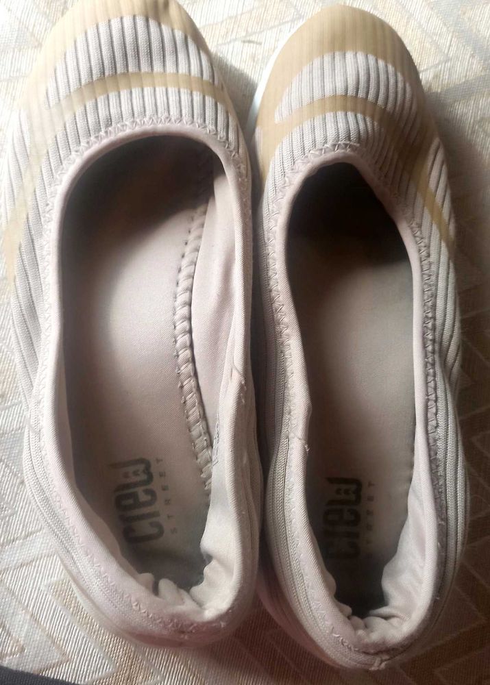 Comfortable Women's Ballet Flats
