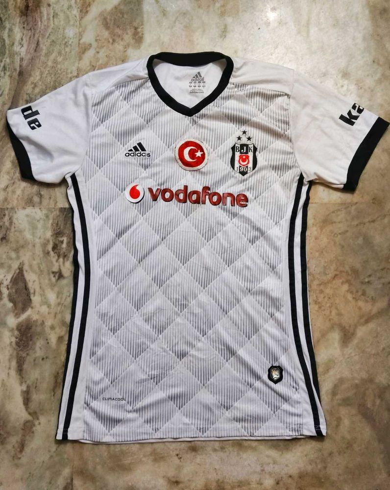 Besiktas J.K 🇹🇷 🖤🤍 2017/18 Season (Home Kit)