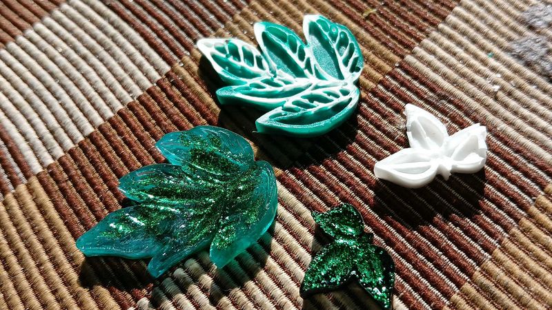 Resin Leaf Set