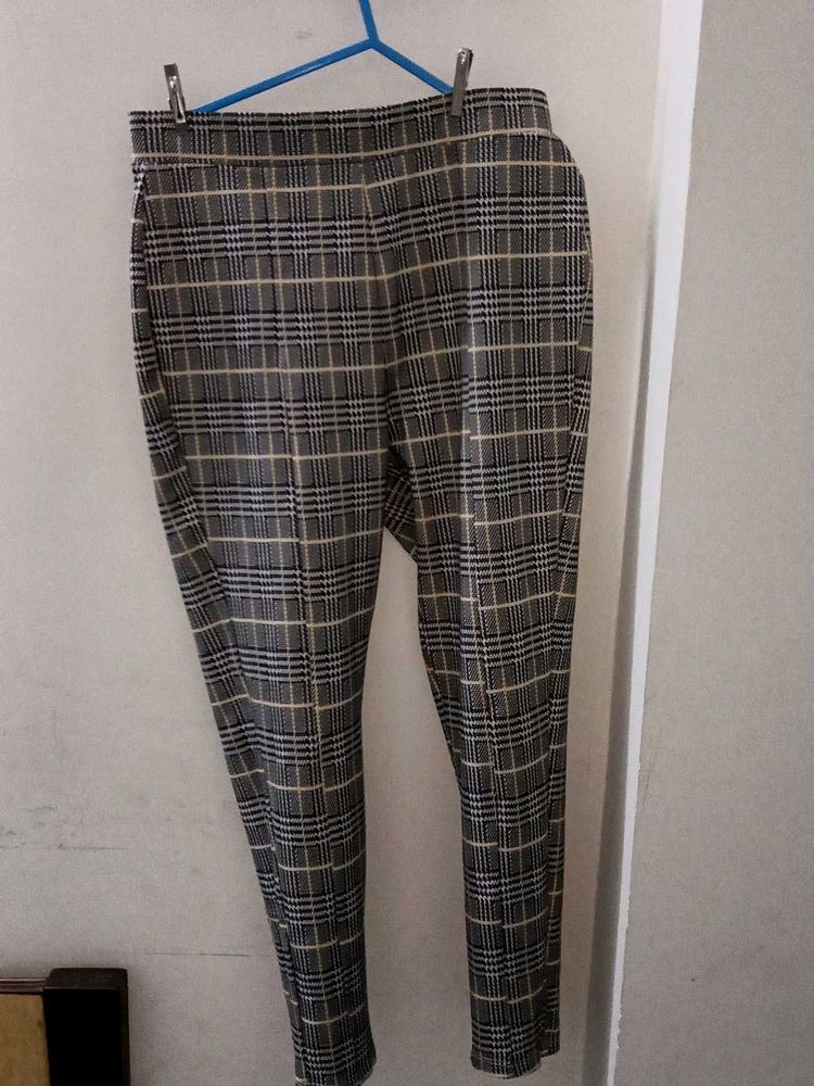 Plaid Print Slim Fit Pants