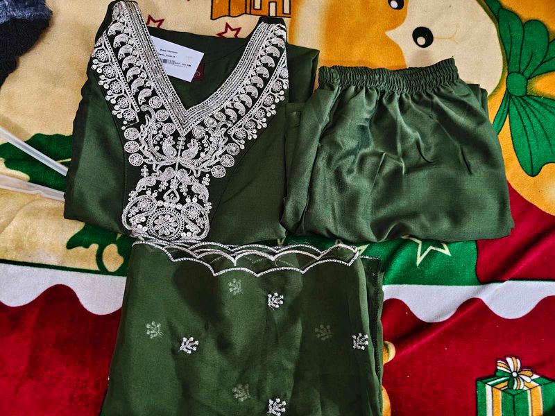 Green Embellished Kurta Set