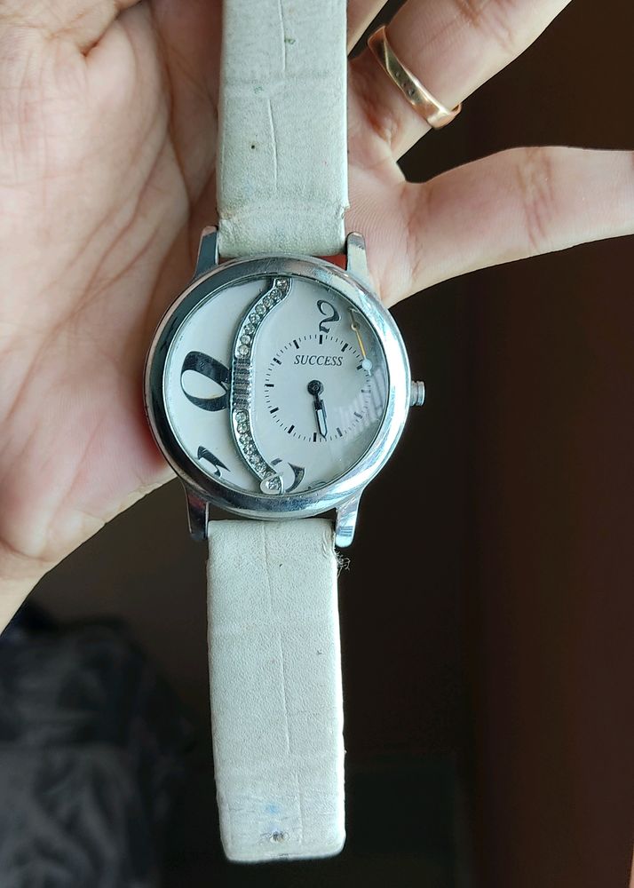 SUCCESS Women White Watch