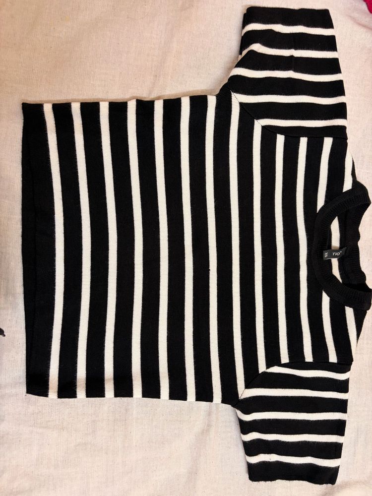 Black &amp; White Striped Top