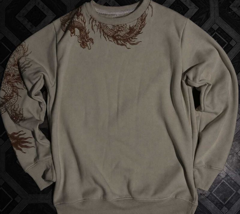 Dragon Print Crewneck Sweatshirt