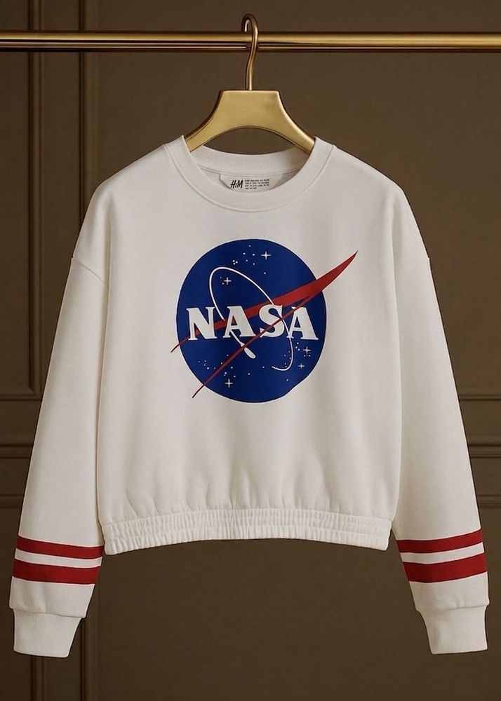 NASA Graphic Cropped Sweatshirt