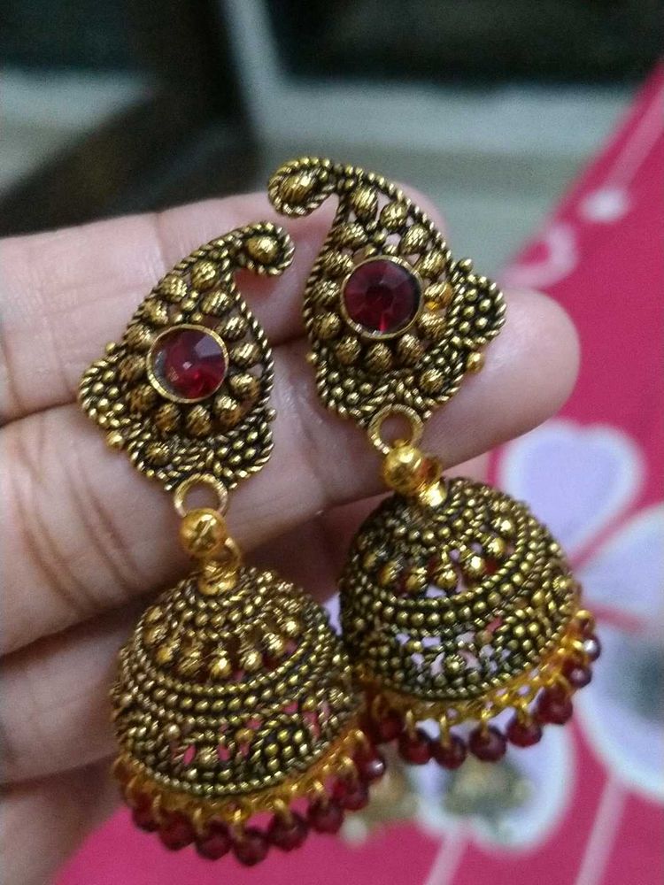 Antique Gold Jhumka Earrings