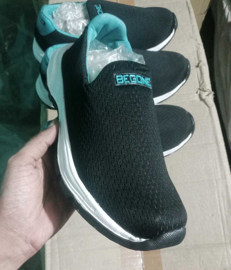 NEW NO USED CASUAL SHOES FOR MAN,