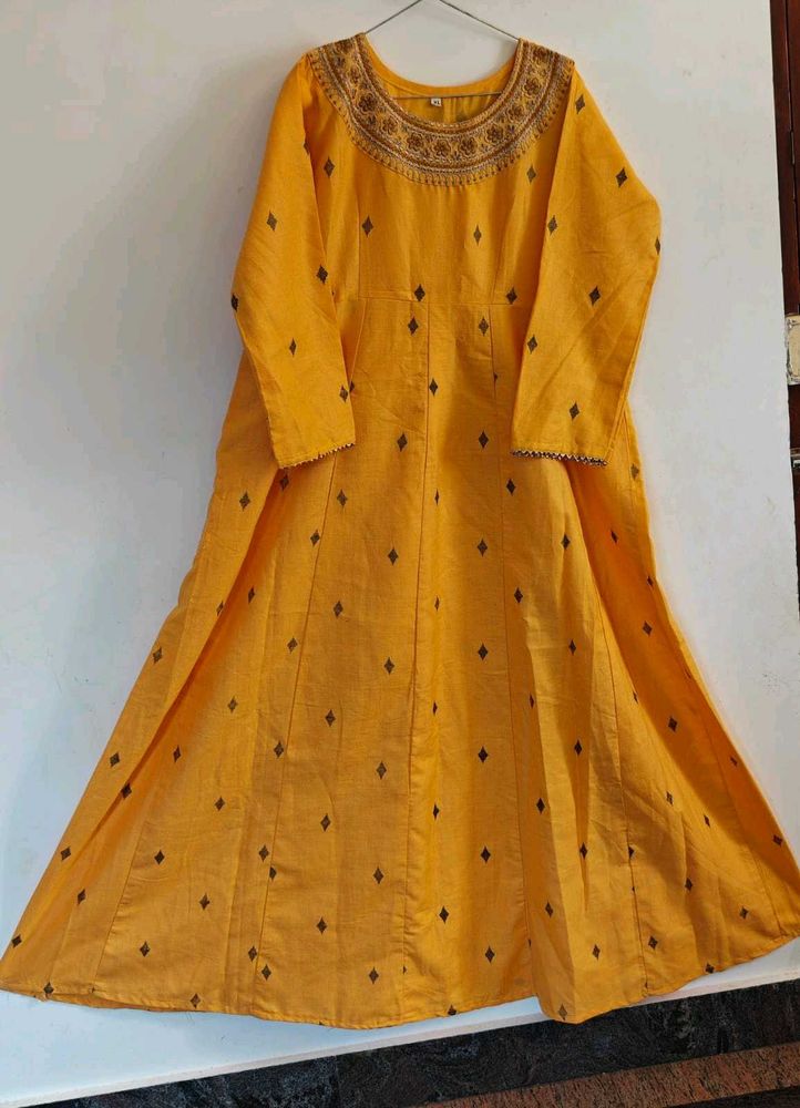 Yellow Kurta Set with Diamond Pattern