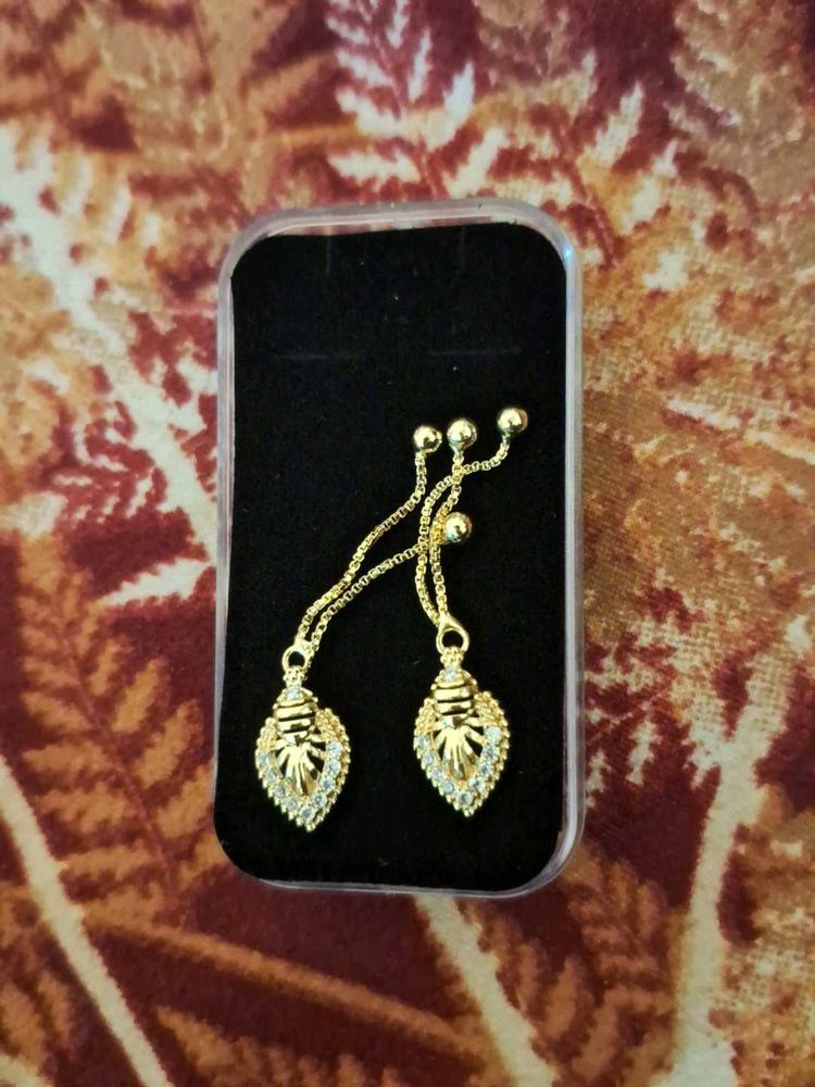 Elegant Gold-Tone Leaf Dangle Earrings