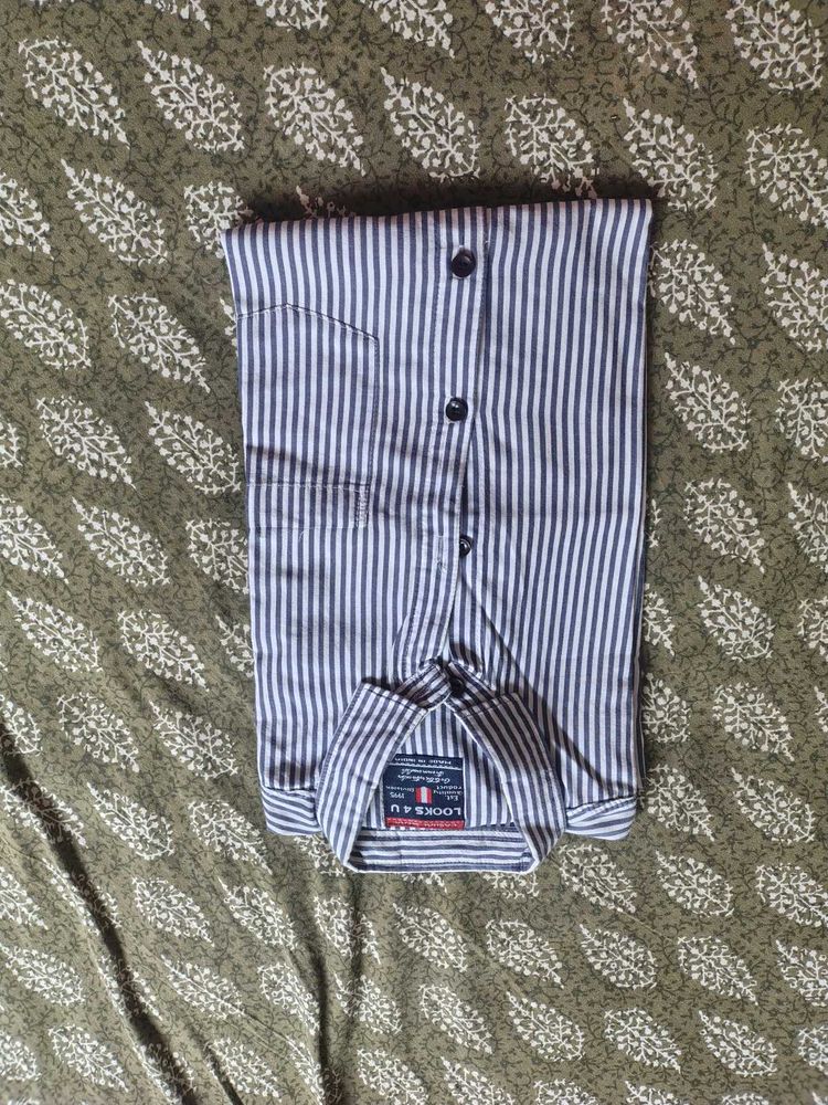Men's Striped Casual Shirt