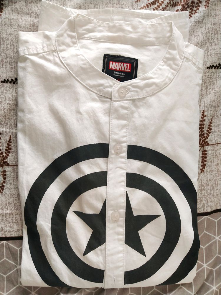 Kook N Keech Marvel Men White Printed Casual Shirt