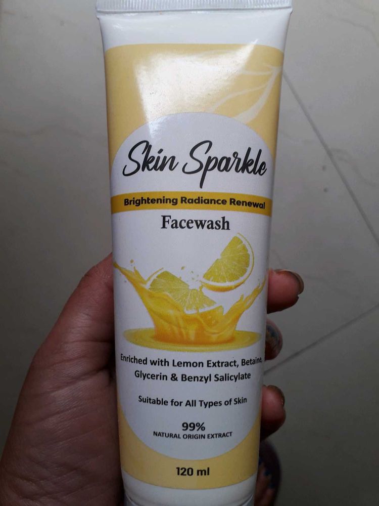 Skin Sparkle Brightening Facewash