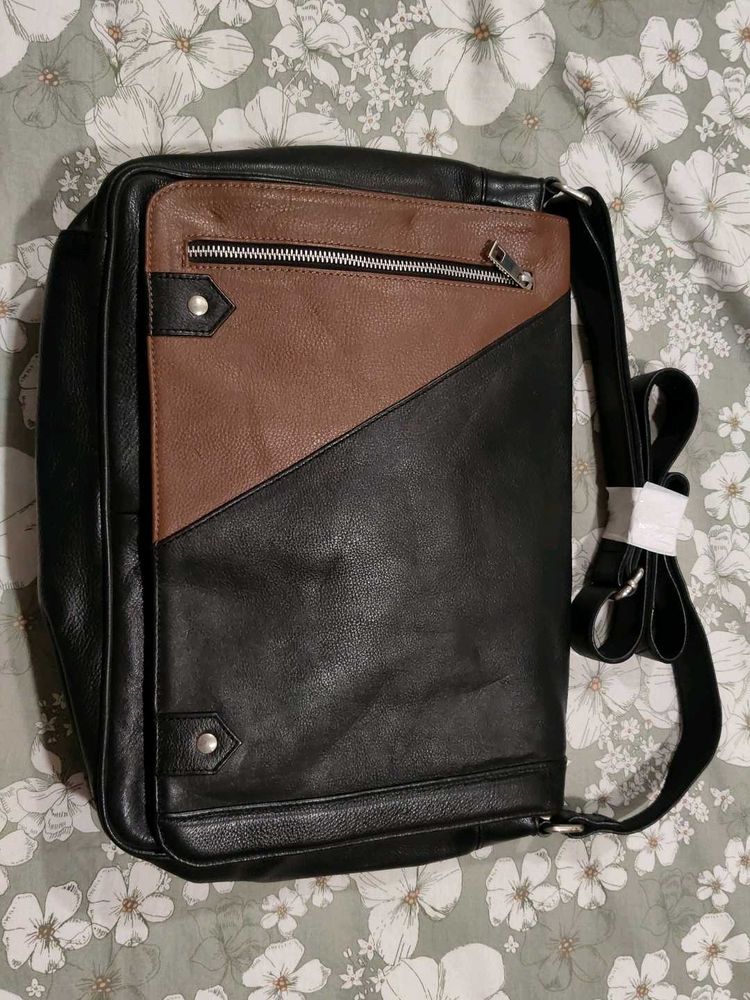 Stylish Two-Tone Crossbody Bag