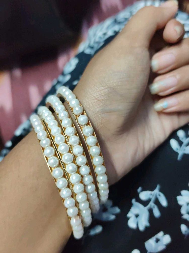 Elegant Pearl Bangles Set