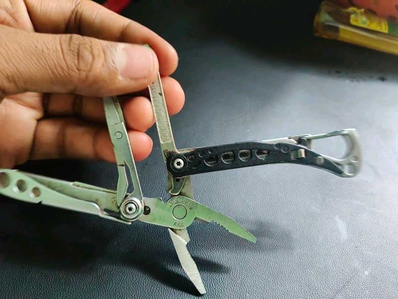Stainless Steel Multitool Pliers with Knife