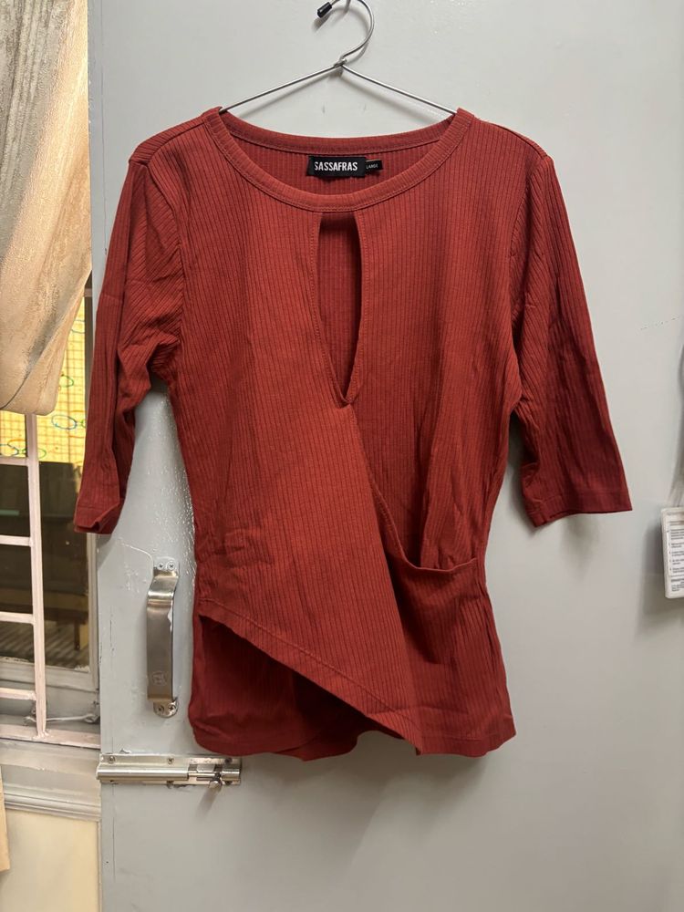 Rust Ribbed Cutout Neck Top