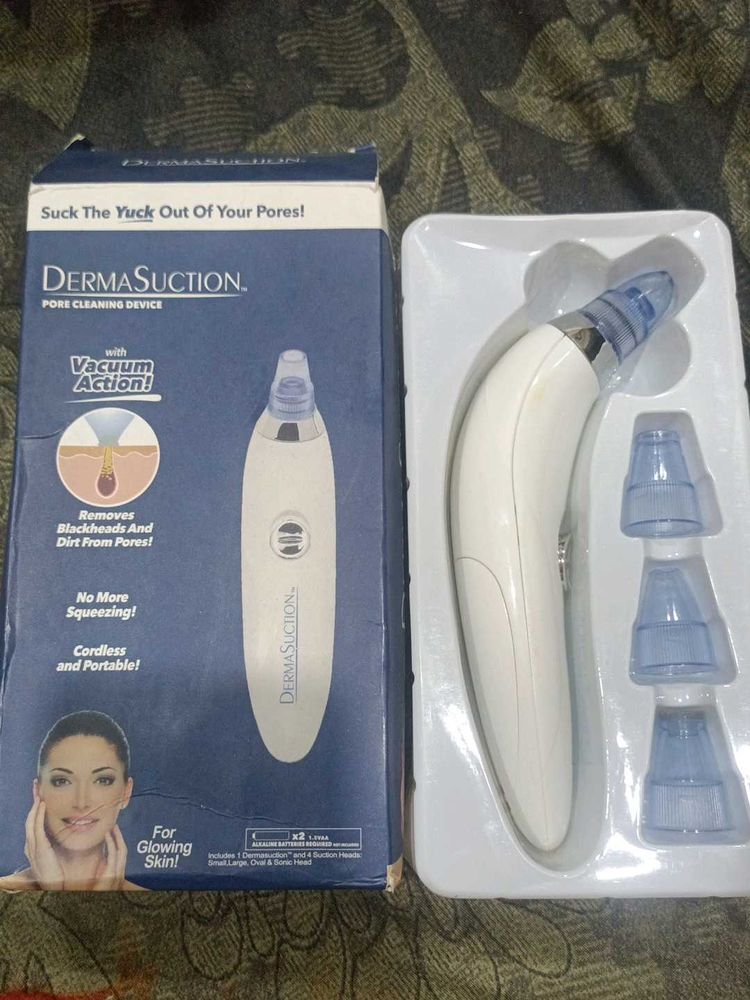 DermaSuction Pore Cleaning Device