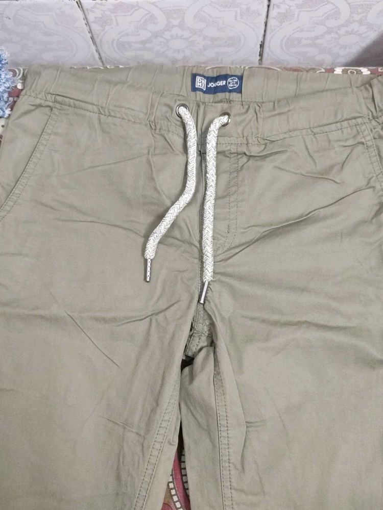 Men's Khaki Jogger Pants