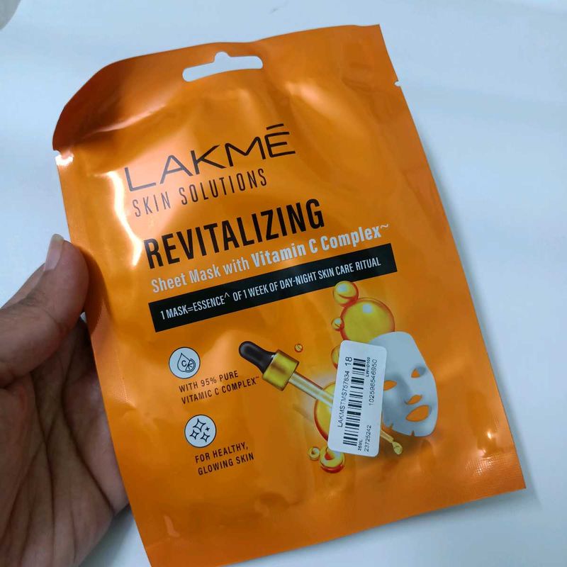 Lakme Revitalizing Sheet Mask
