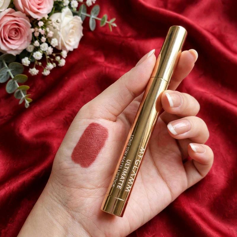 MYGLAMM Ultimate Matte Lipstick trophy