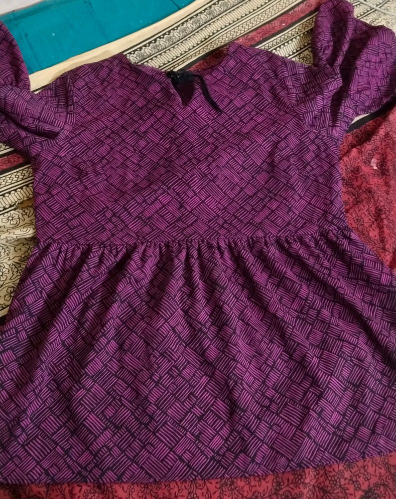 Short Kurti , Peblumtop