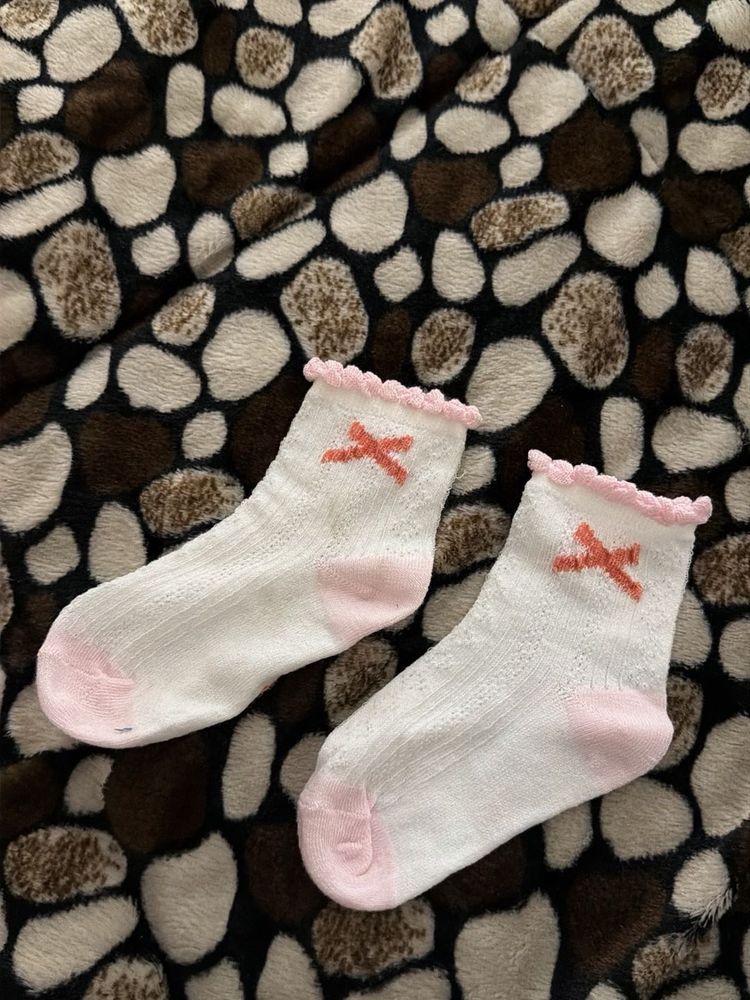 Adorable Baby Socks with Bow Detail