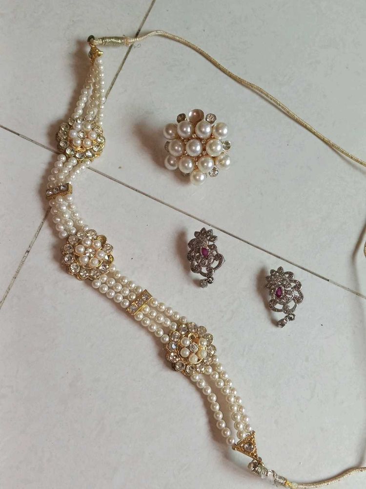 Elegant Pearl Jewelry Set