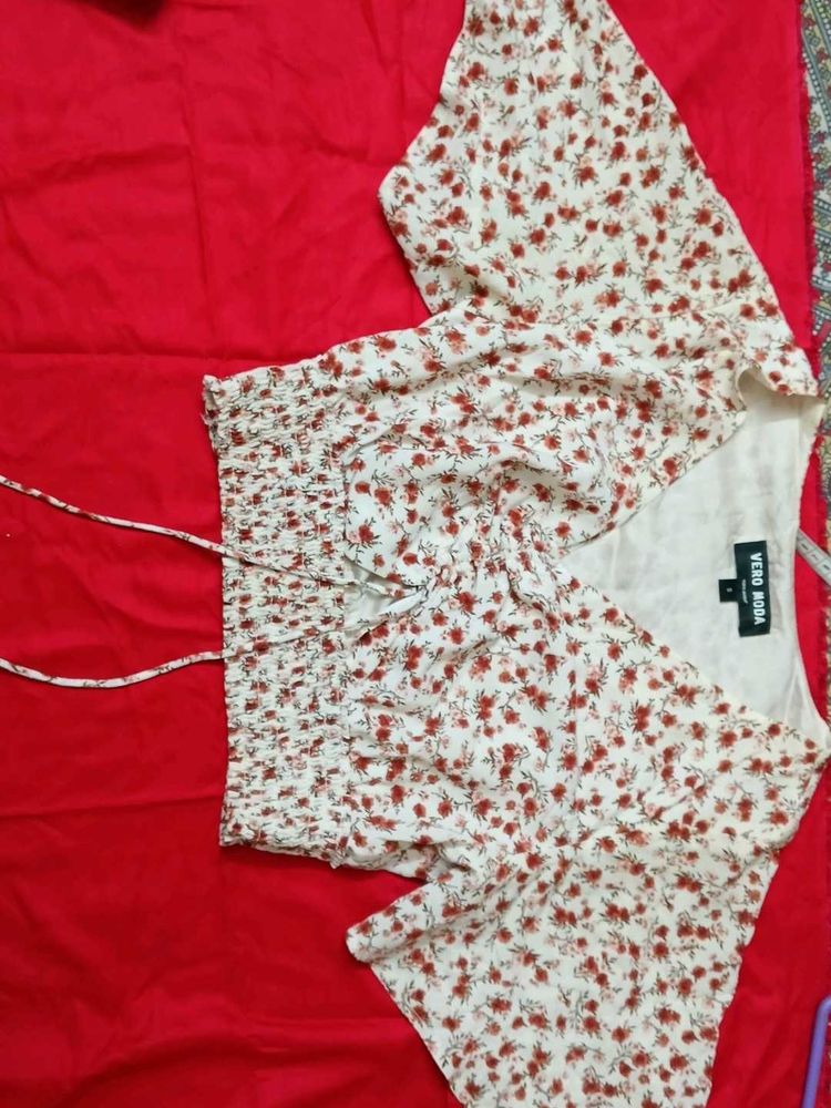 Floral Print V-Neck Blouse