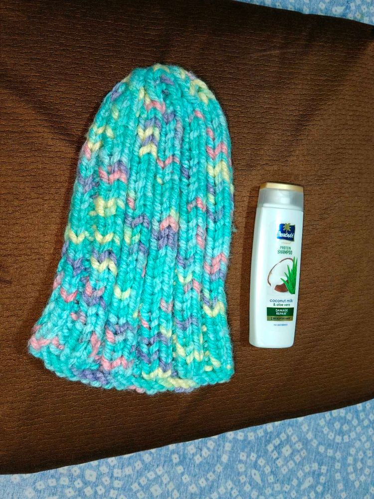 Parachute Advanced Protein Shampoo and cap