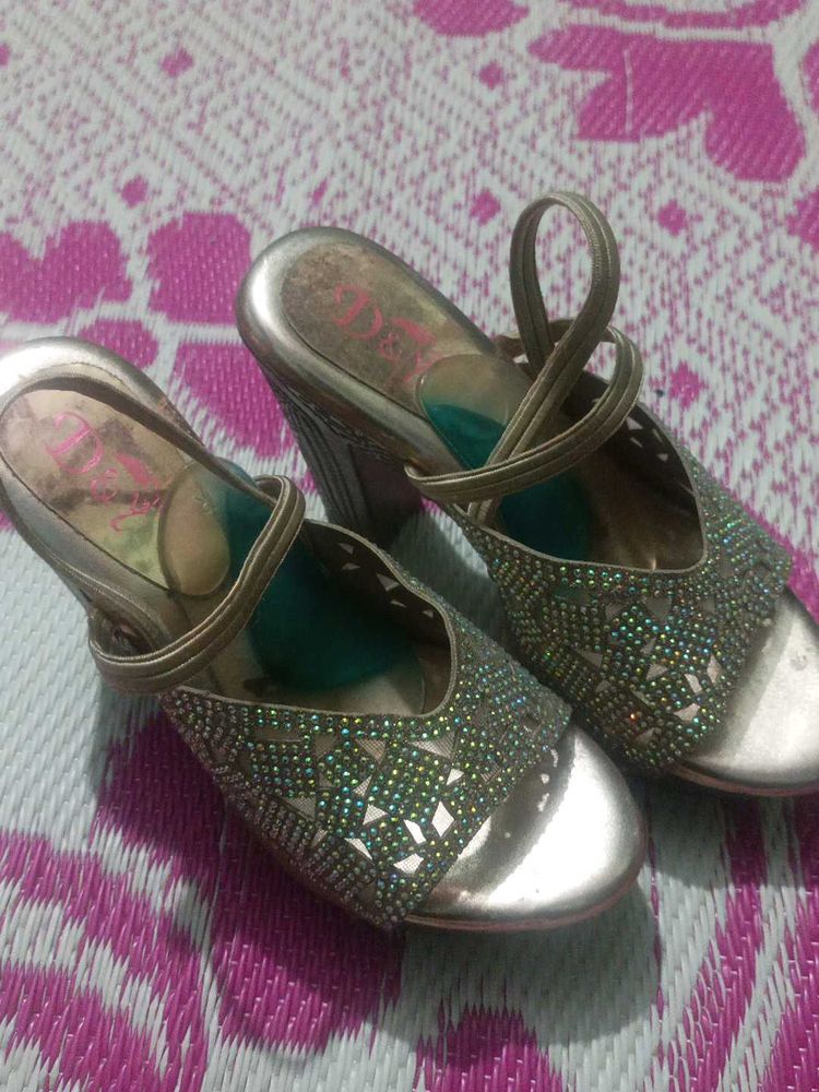 Bridal Heels/Sparkly party heels/ Small foot size